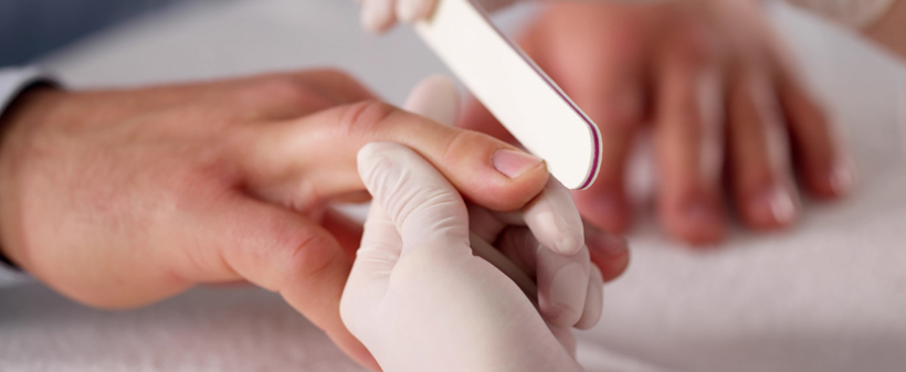 Lepotni studio Shine: naravna nega nohtov - Kuponko.si