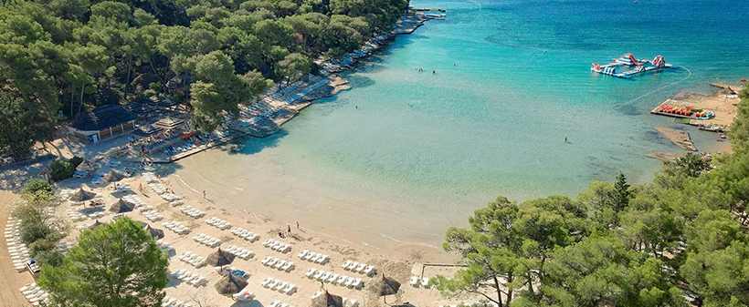 Pine beach resort, Pakoštane: mobilne hiške - Kuponko.si