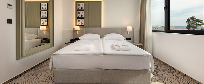 SeeSea hotel, Vodice: oddih s kopanjem - Kuponko.si