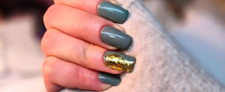 Minimalist beauty salon: Podaljševanje nohtov - Kuponko.si