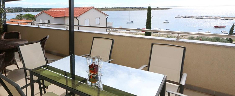 Kristal Paris Resort, počitnice v Novalji na Pagu - Kuponko.si