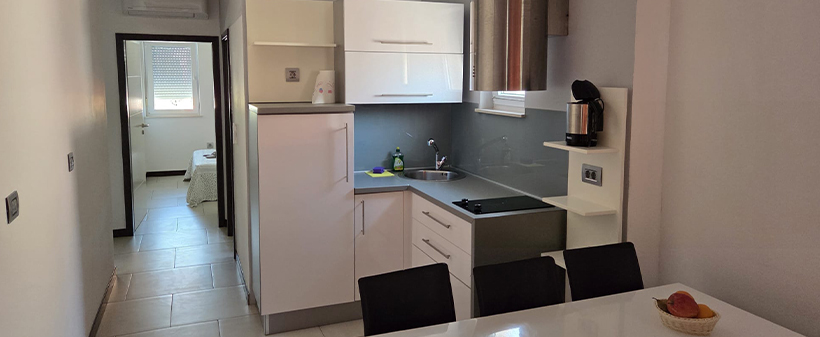 Kristal Paris Resort, počitnice v Novalji na Pagu - Kuponko.si