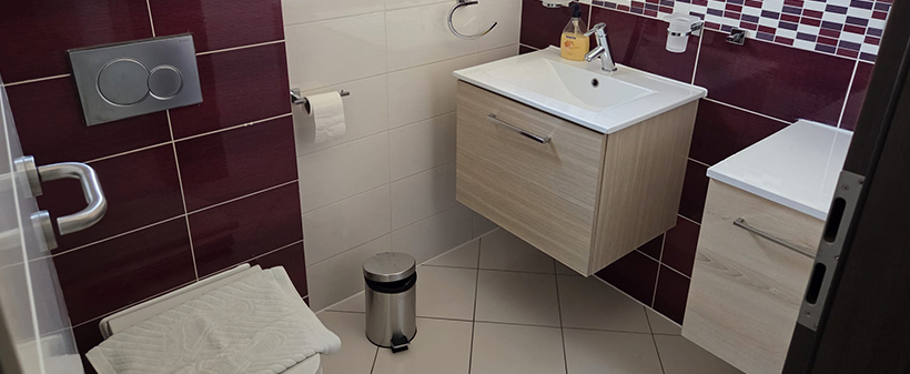 Kristal Paris Resort, počitnice v Novalji na Pagu - Kuponko.si