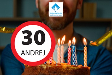 Personalizirani rojstnodnevni znak za okrogle obletnice