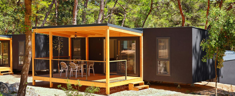 Pine beach resort, Pakoštane: mobilne hiške - Kuponko.si