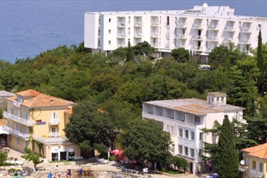 Hotel Adriatic, Omišalj: 2x nočitev s polpenzionom