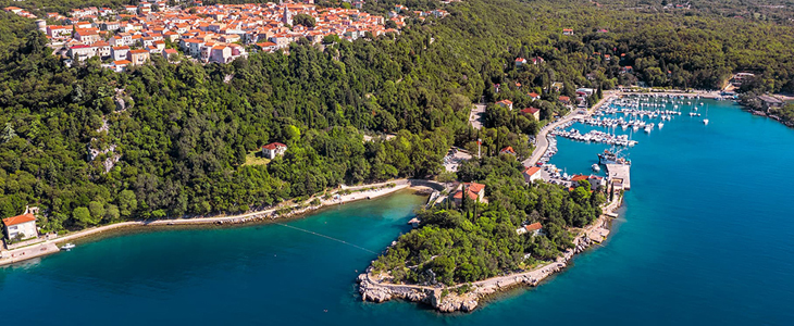 Hotel Adriatic, Omišalj: 2x nočitev s polpenzionom - Kuponko.si
