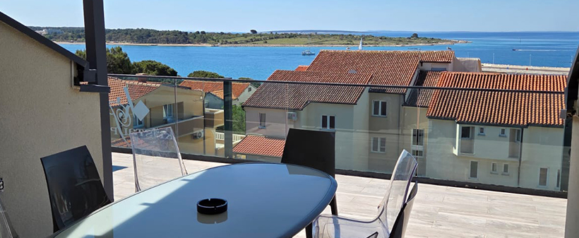 Kristal Paris Resort, počitnice v Novalji na Pagu - Kuponko.si