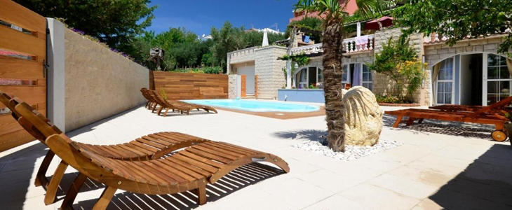 Vila Bougenvilia, Tučepi: 2x nočitev - Kuponko.si