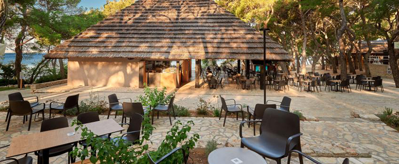 Pine beach resort, Pakoštane: mobilne hiške - Kuponko.si