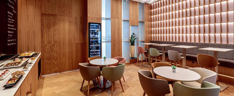 Holiday Inn Prague by IHG: 3x nočitev z zajtrkom - Kuponko.si