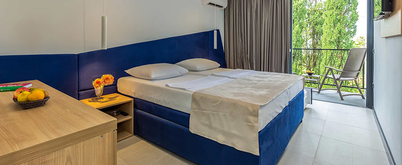 Paviljoni Ad Turres 3*, Crikvenica: polpenzion - Kuponko.si
