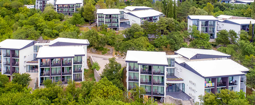 Paviljoni Ad Turres 3*, Crikvenica: polpenzion - Kuponko.si
