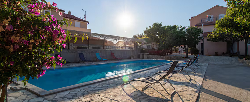 Penzion Bonaca, Vodice; morski oddih - Kuponko.si
