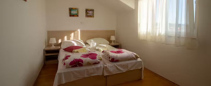 Penzion Bonaca, Vodice; morski oddih - Kuponko.si