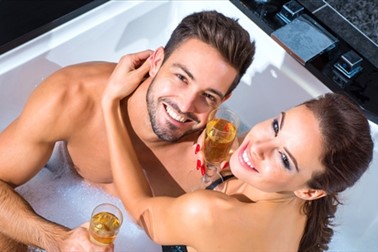 3-urni zakup wellnessa s savno in jacuzzijem