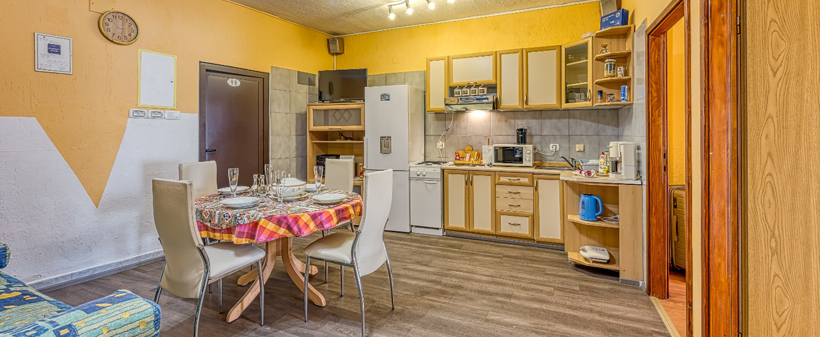 Apartmaji Cindrić, Selce; morski oddih - Kuponko.si