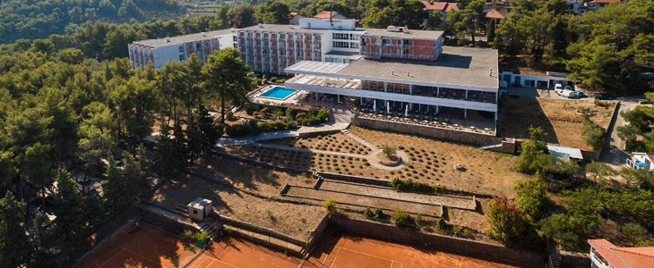 Hotel Hvar 3*, Jelsa: oddih na Hvaru - Kuponko.si