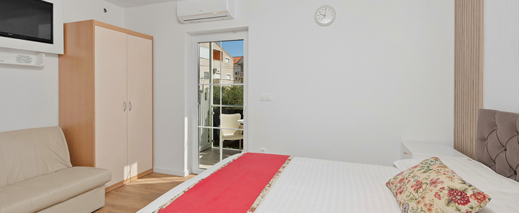 Apartmaji Ineta, Sv. Filip i Jakov, 7x nočitev - Kuponko.si