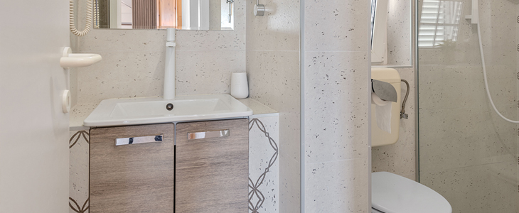 Apartmaji Ineta, Sv. Filip i Jakov, 7x nočitev - Kuponko.si