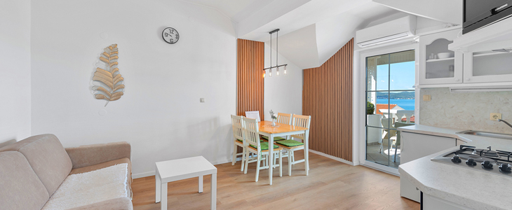 Apartmaji Ineta, Sv. Filip i Jakov, 7x nočitev - Kuponko.si