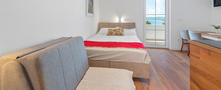 Apartmaji Ineta, Sv. Filip i Jakov, 7x nočitev - Kuponko.si