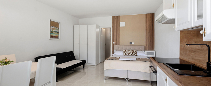 Apartmaji Ineta, Sv. Filip i Jakov, 7x nočitev - Kuponko.si