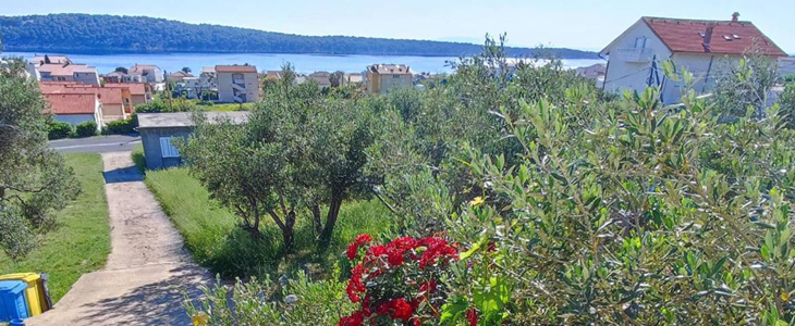 Apartmaji Opsenica, otok Rab, 7x nočitev - Kuponko.si