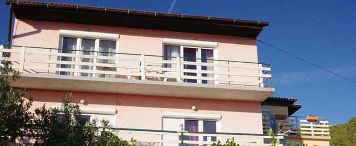 Apartmaji Opsenica, otok Rab, 7x nočitev - Kuponko.si