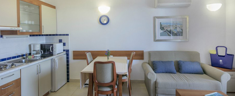 Apartmaji Punta****, Veli Lošinj, Hrvaška - Kuponko.si