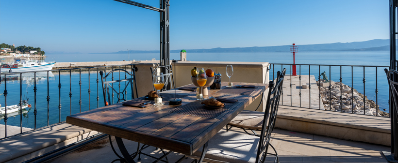 Hotel KaštIl 3*, Brač, nepozaben morski oddih - Kuponko.si