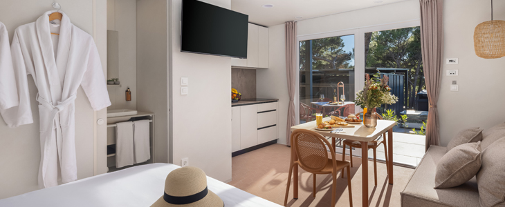 Kamp Pinadria***** Baška Voda, Hrvaška - Kuponko.si