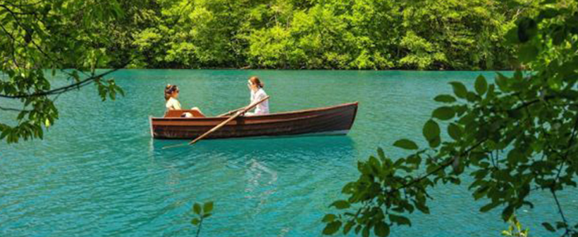 Kamp Plitvice 5*: oddih v mobilni hišici  - Kuponko.si