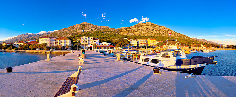 Hotel Rivijera 3*, Starigrad-Paklenica: morski oddih - Kuponko.si