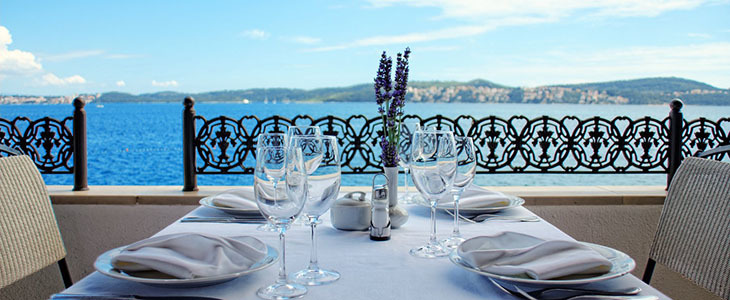 Hotel Val***, Seget Donji, Trogir: morski oddih - Kuponko.si