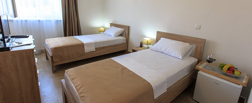 Lux Villa Sunce, Sutomore: 7x nočitev, polni penzion - Kuponko.si