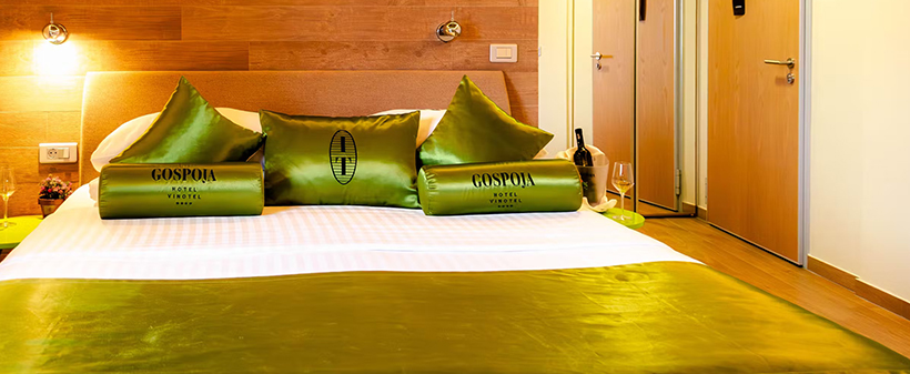 Hotel Vinotel 4*, Krk: morski oddih s polpenzionom - Kuponko.si