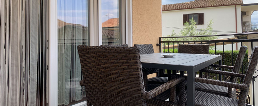 Apartmaji Kivi, Novigrad, morski oddih - Kuponko.si