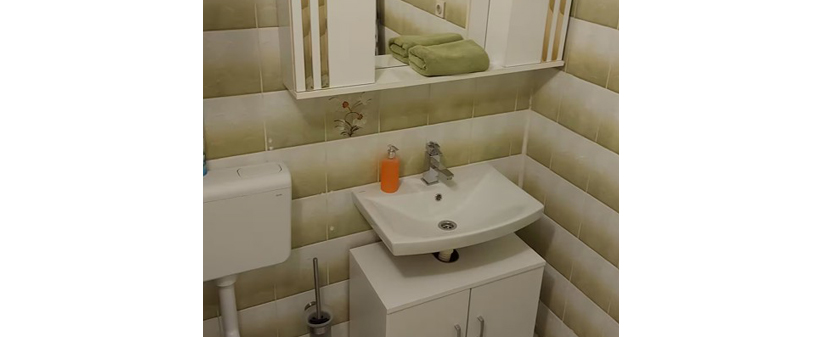 Apartmaji Kivi, Novigrad, morski oddih - Kuponko.si