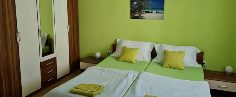 Apartmaji Kivi, Novigrad, morski oddih - Kuponko.si