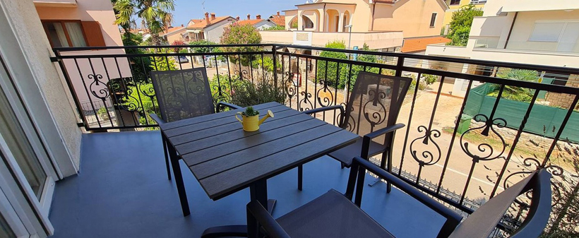 Apartmaji Kivi, Novigrad, morski oddih - Kuponko.si