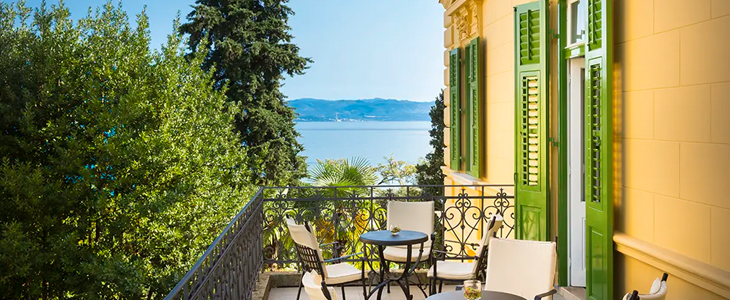 Hotel Lovran, apartmaji Atlanta, najem - Kuponko.si