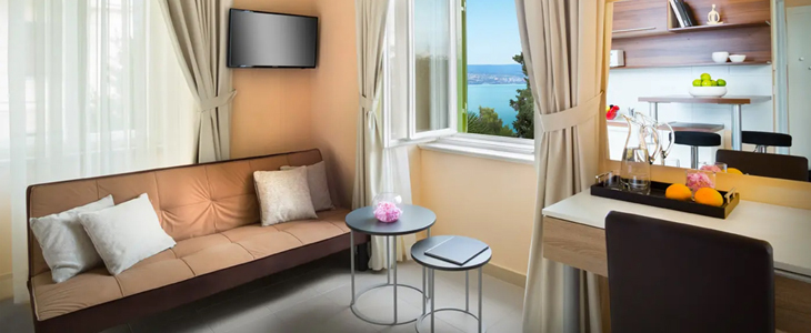 Hotel Lovran, apartmaji Atlanta, najem - Kuponko.si