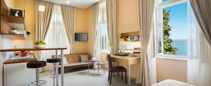 Hotel Lovran, apartmaji Atlanta, najem - Kuponko.si