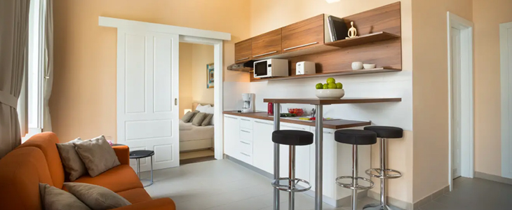 Hotel Lovran, apartmaji Atlanta, najem - Kuponko.si
