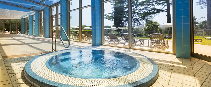 Remisens Hotel Lucija 4*: oddih s polpenzionom - Kuponko.si