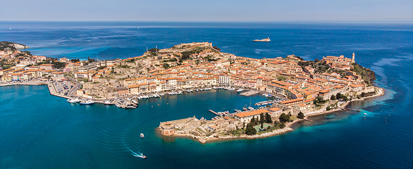 goHolidays: Lucca, Pisa, Elba, izlet, 2 dni - Kuponko.si